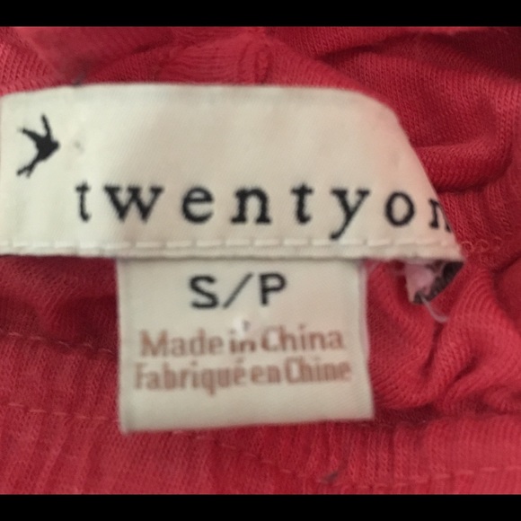 Forever 21 Sleeveless Knit Top - Picture 3 of 5